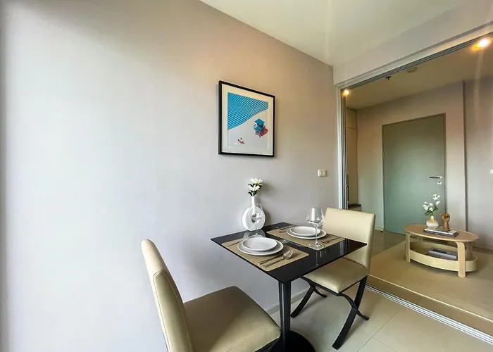 Functional And Comfortable-fastwifi-mrt Huaikhwang Apartment Bangkok
