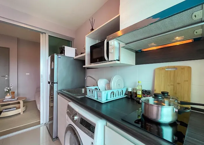 Functional And Comfortable-fastwifi-mrt Huaikhwang Apartment