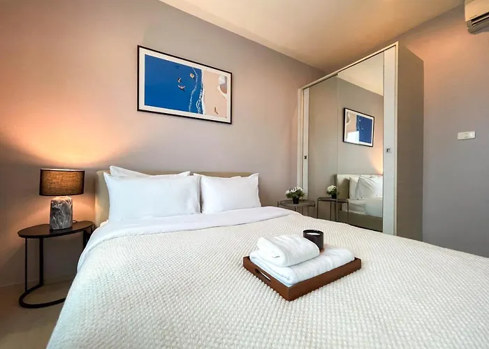 Functional And Comfortable-fastwifi-mrt Huaikhwang Apartment Bangkok