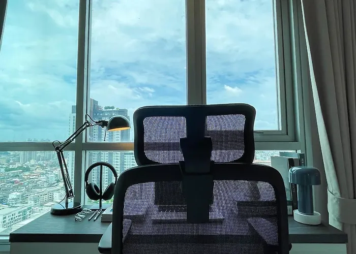 Functional And Comfortable-fastwifi-mrt Huaikhwang Apartment