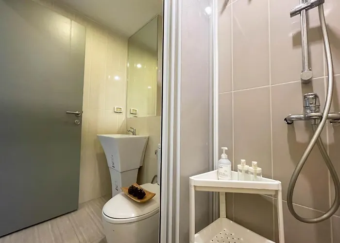 Functional And Comfortable-fastwifi-mrt Huaikhwang Apartment Bangkok